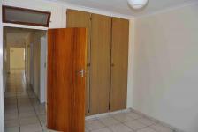 Bed Room 1 - 19 square meters of property in Vaalpark