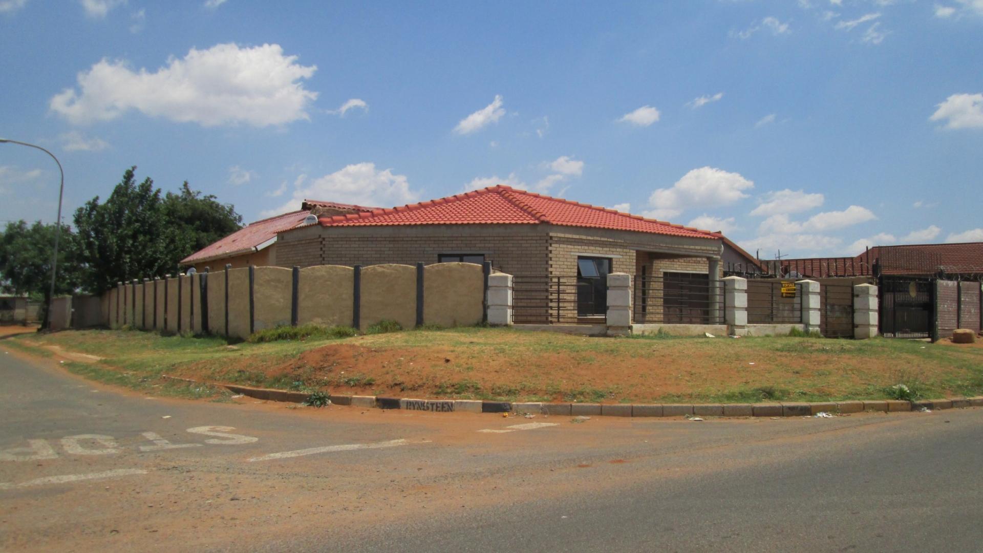 Front View of property in Eldorado Park AH