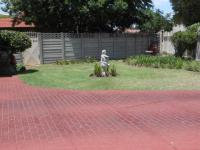 Front View of property in Sunward park