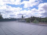 Balcony - 85 square meters of property in Willow Acres Estate