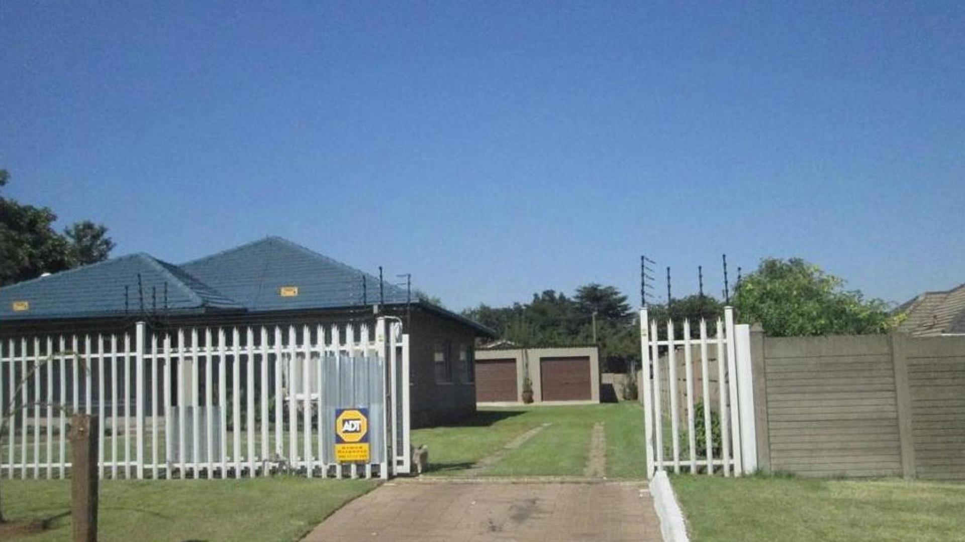 Front View of property in Emalahleni (Witbank) 