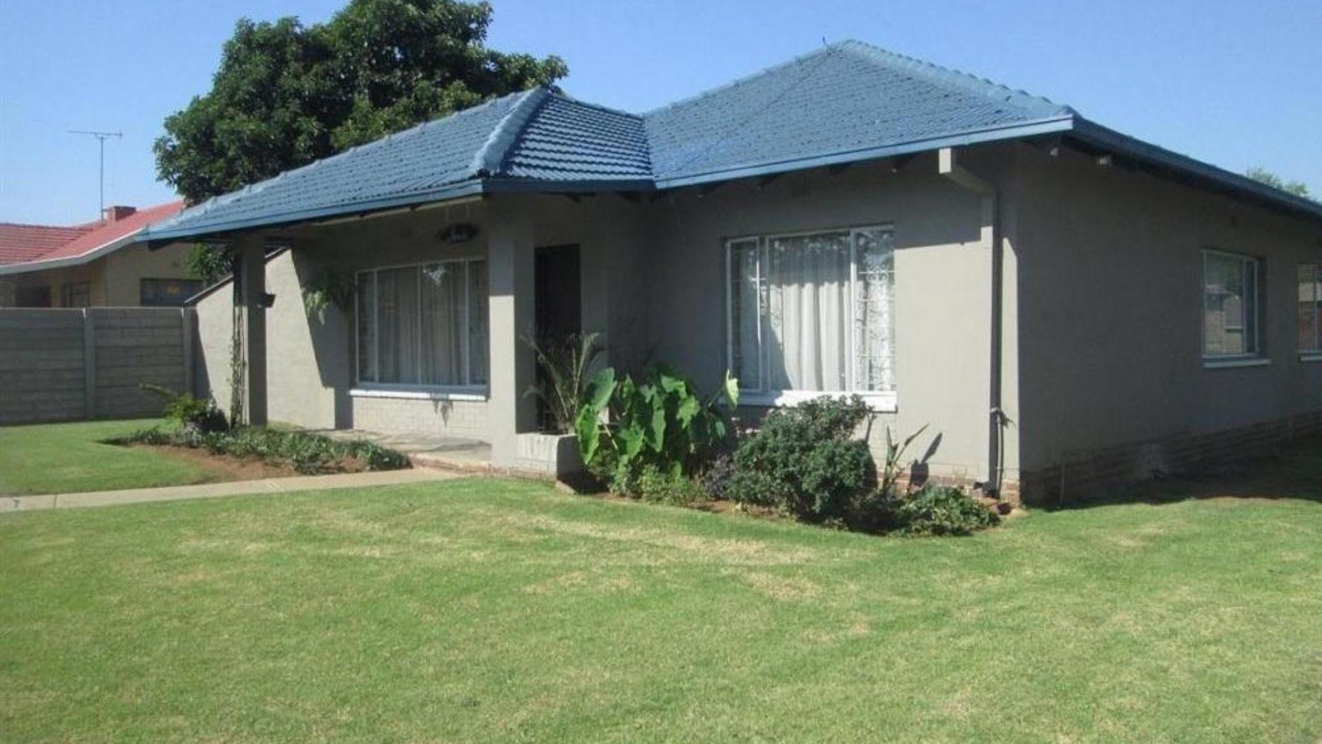 Front View of property in Emalahleni (Witbank) 