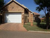 3 Bedroom 2 Bathroom Cluster for Sale for sale in Theresapark