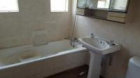 Bathroom 2 of property in Emalahleni (Witbank) 