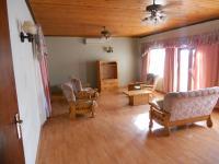 Lounges - 46 square meters of property in Bluff