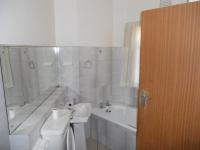 Bathroom 1 - 5 square meters of property in Uvongo