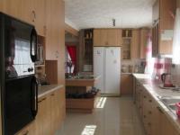 Kitchen - 33 square meters of property in Vaalmarina