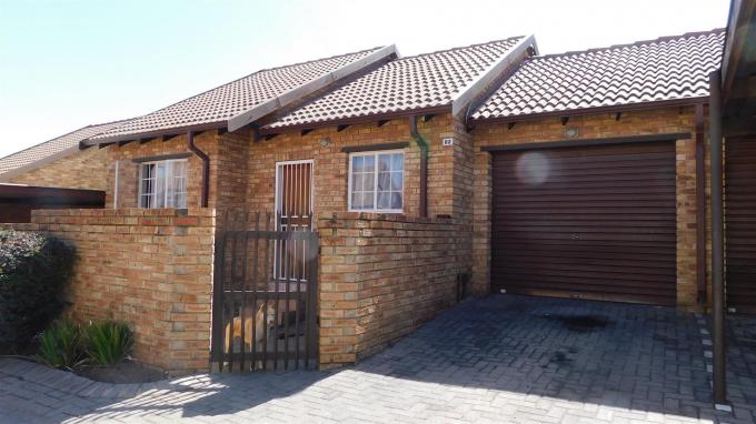 Standard Bank SIE Sale In Execution 2 Bedroom Sectional Title for Sale in Kosmosdal - MR140274