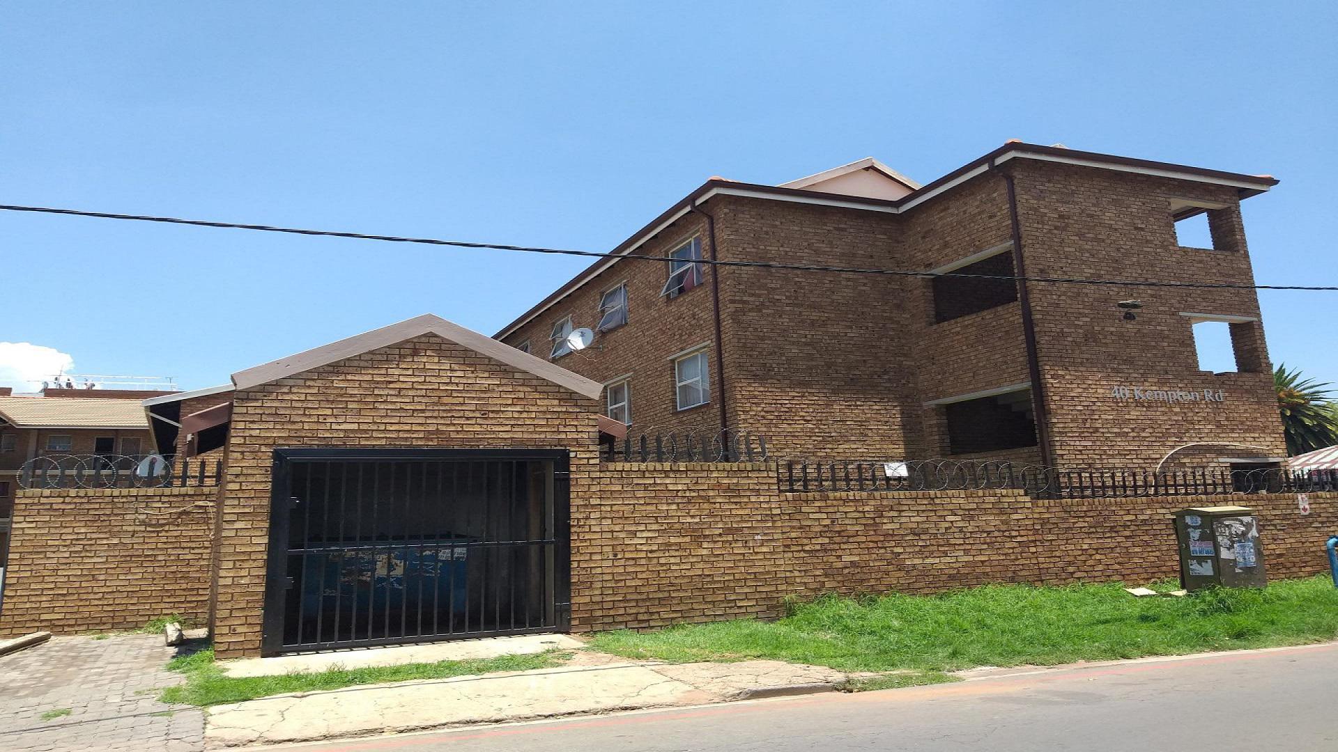 Front View of property in Kempton Park