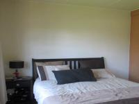 Main Bedroom - 14 square meters of property in Parkrand