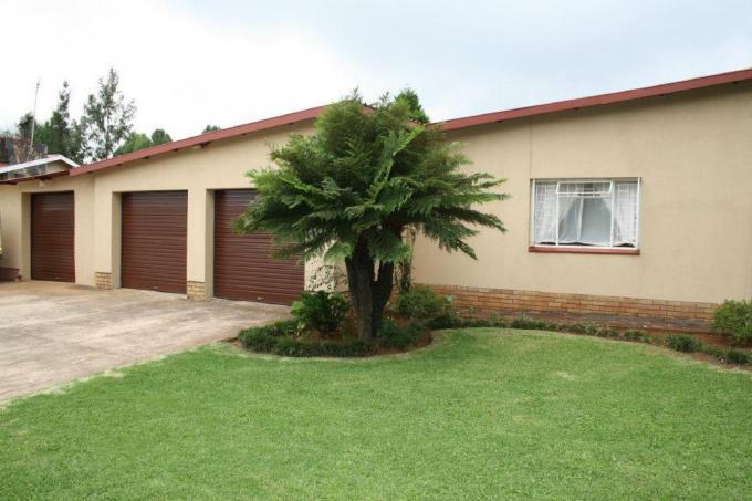 4 Bedroom House for Sale For Sale in Graskop - Home Sell - MR141459