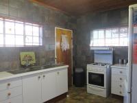 Kitchen - 14 square meters of property in Vaalmarina