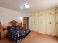 Main Bedroom - 31 square meters of property in Lenasia South