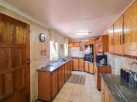 Kitchen - 19 square meters of property in Lenasia South