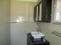 Main Bathroom - 31 square meters of property in Delmas