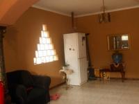 Lounges - 40 square meters of property in Eersterust