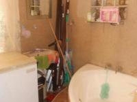 Main Bathroom - 9 square meters of property in Eersterust