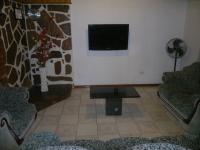 Lounges - 17 square meters of property in Eldorado Park AH