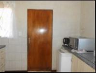 Kitchen - 11 square meters of property in Cosmo City