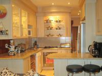 Kitchen - 9 square meters of property in Vaalmarina