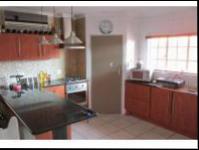 Kitchen - 17 square meters of property in Rustenburg