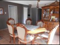 Dining Room - 11 square meters of property in Lenasia South