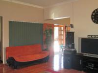 Lounges - 20 square meters of property in Vanderbijlpark