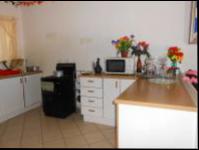 Kitchen - 11 square meters of property in Greenhills