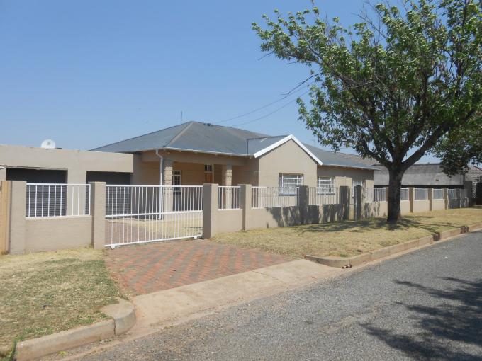 Standard Bank EasySell 4 Bedroom Cluster for Sale in Maraisb