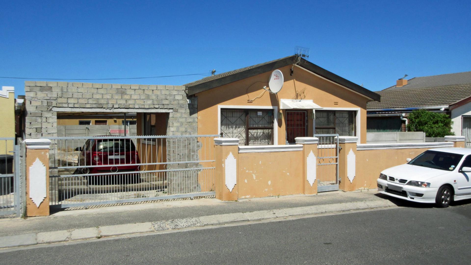 Front View of property in Mitchells Plain