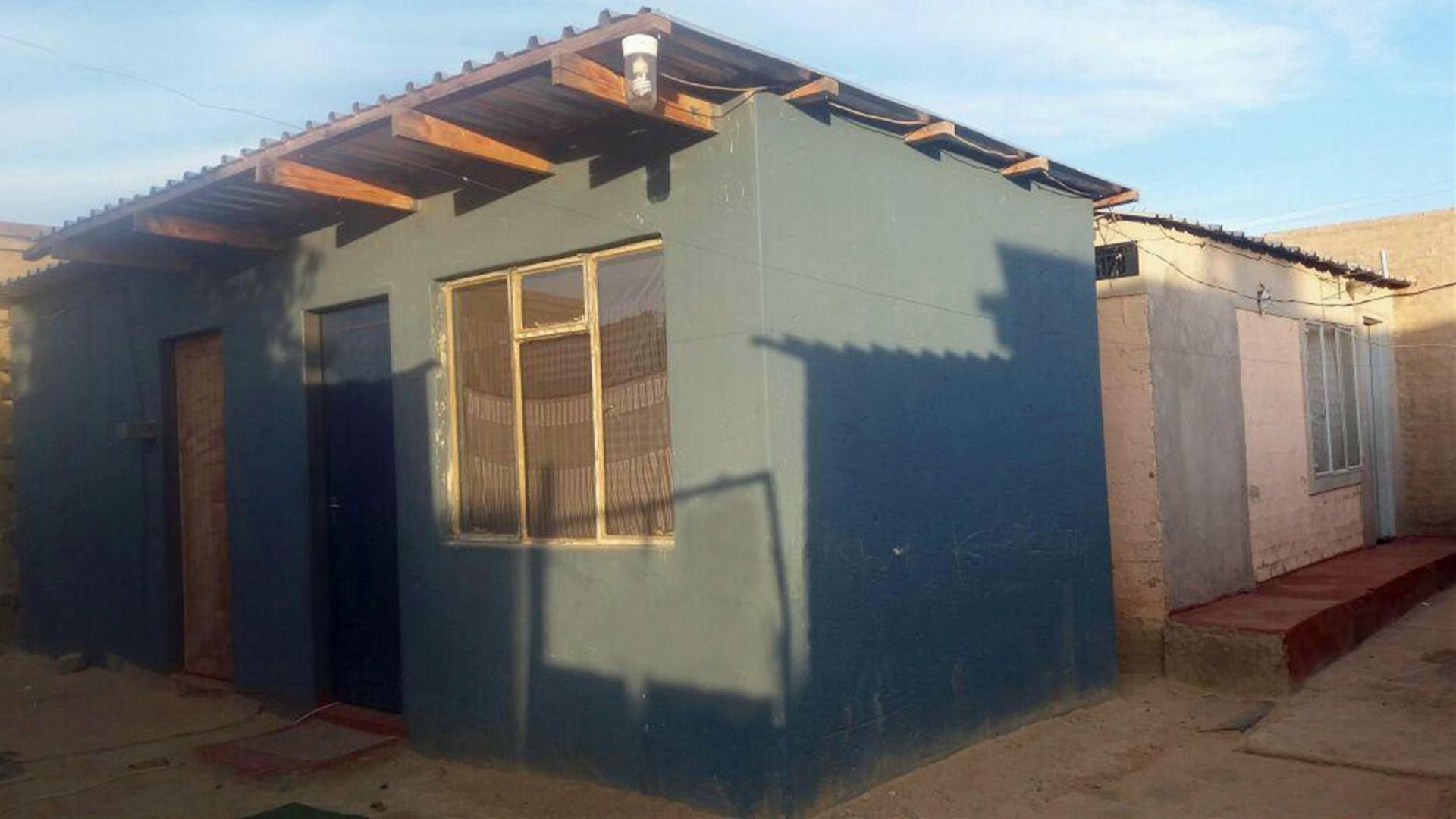 Front View of property in Diepsloot