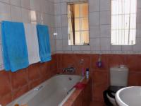 Bathroom 1 - 10 square meters of property in Rustenburg