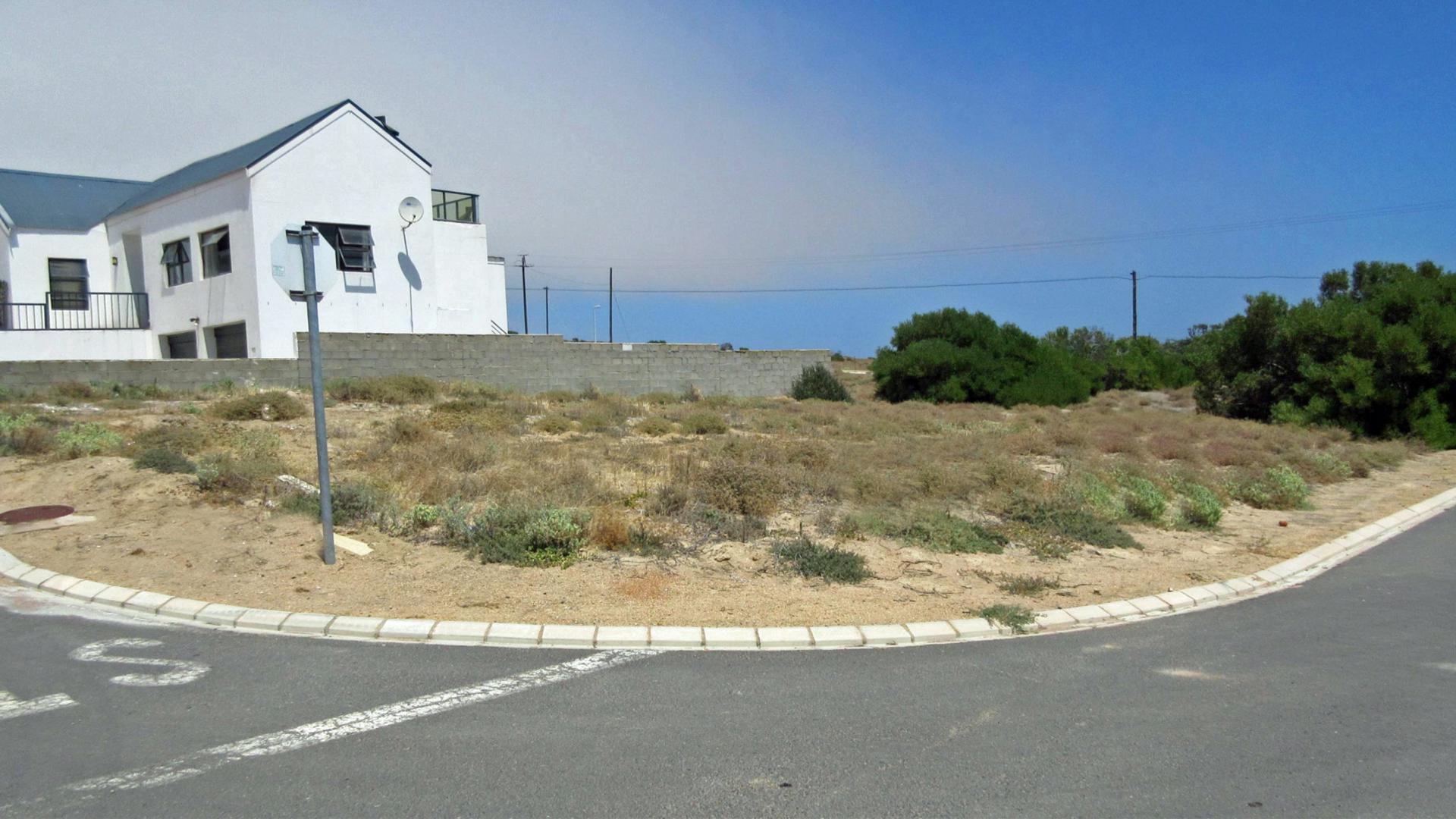 Front View of property in St Helena Bay