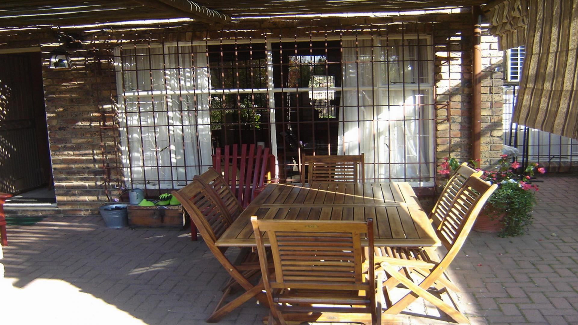 Patio - 30 square meters of property in Bethal