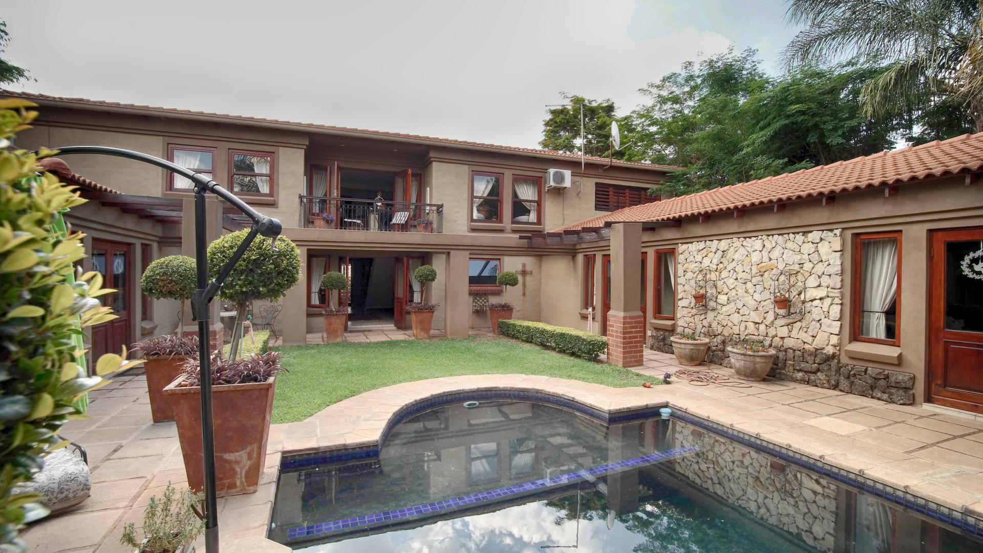 4 Bedroom House for Sale For Sale in Woodhill Golf Estate