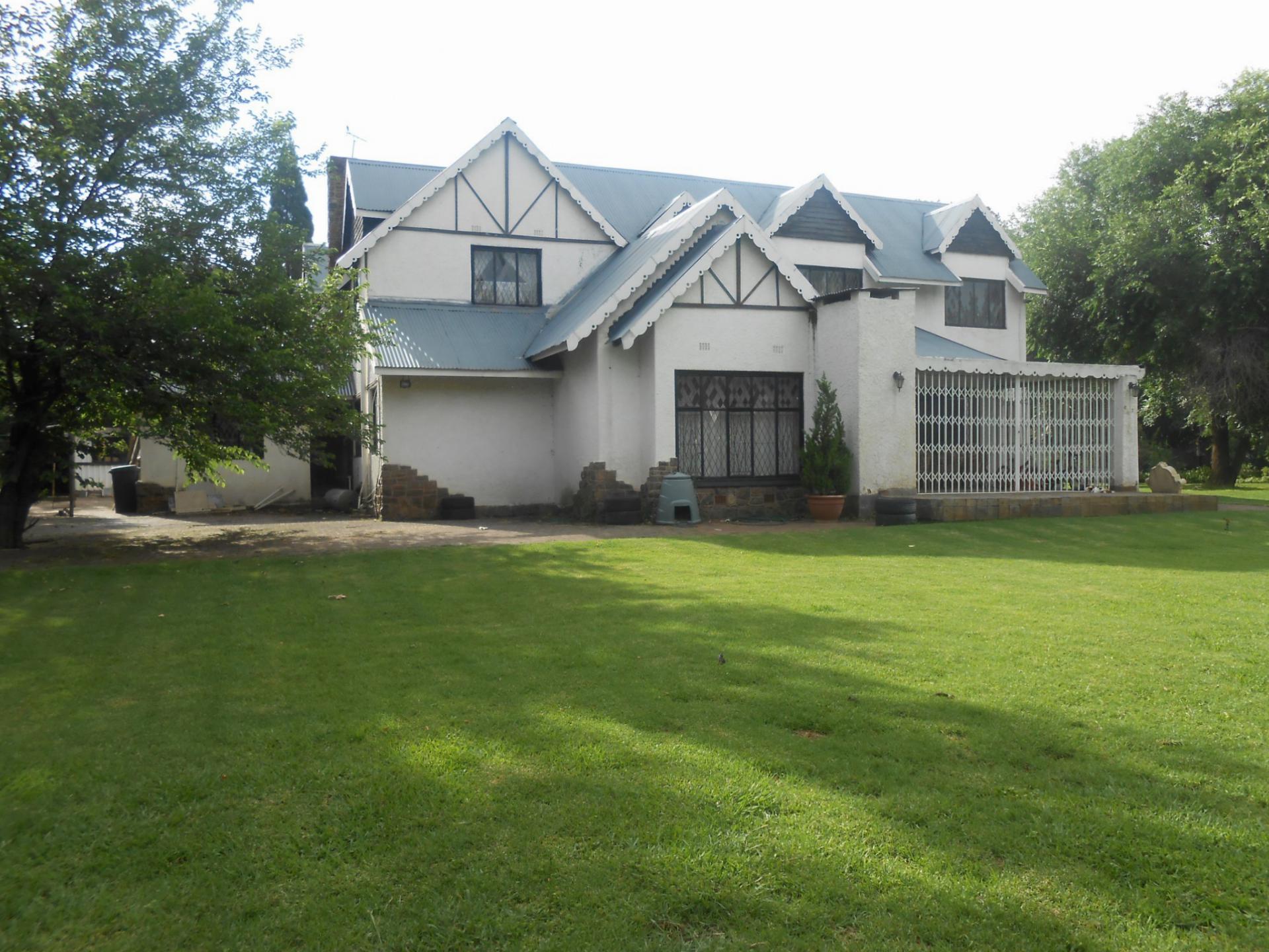 Front View of property in Vereeniging