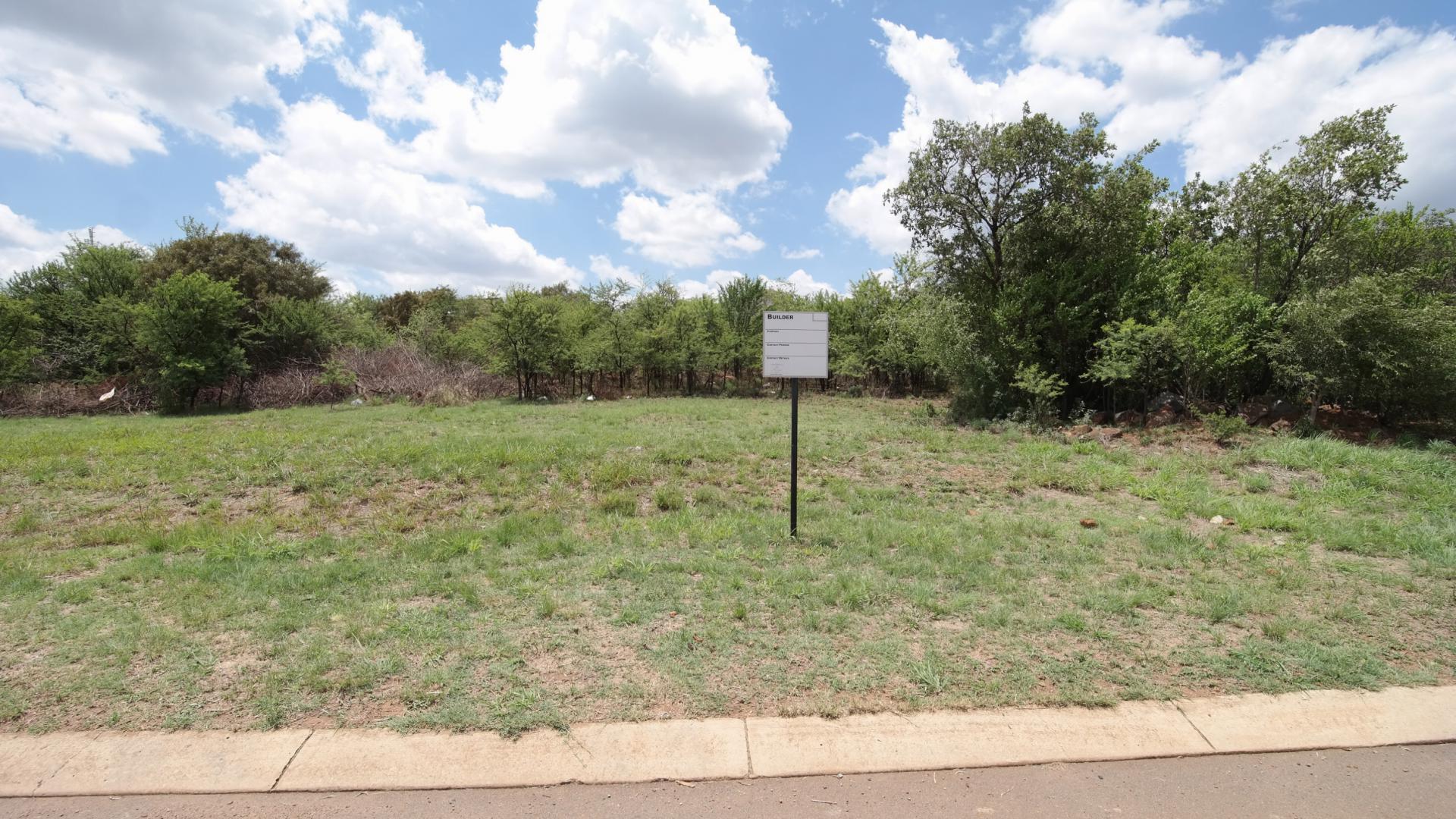 Front View of property in The Ridge Estate