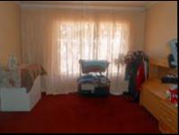 Bed Room 2 - 12 square meters of property in Lenasia