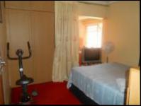 Bed Room 4 - 16 square meters of property in Lenasia