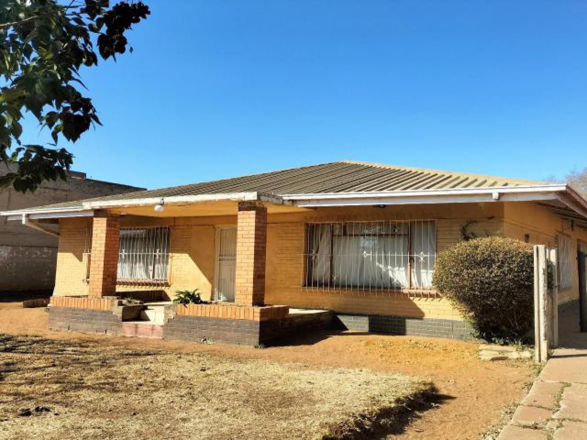 Front View of property in Vanderbijlpark