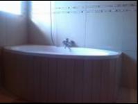 Main Bathroom - 9 square meters of property in Vosloorus