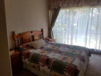 Main Bedroom - 35 square meters of property in Sunward park