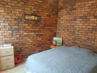 Bed Room 2 of property in Sunward park