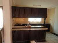 Kitchen - 31 square meters of property in Sunward park