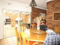 Dining Room - 24 square meters of property in Sunward park