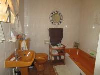 Main Bathroom - 7 square meters of property in Sunward park