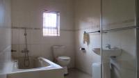 Bathroom 1 - 6 square meters of property in Mohlakeng