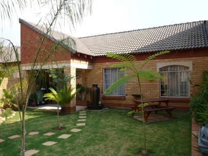 2 Bedroom Simplex for Sale For Sale in Equestria - Home Sell - MR15208