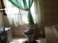 Bathroom 1 - 12 square meters of property in Leisure Bay