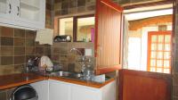 Kitchen - 25 square meters of property in Zwavelpoort